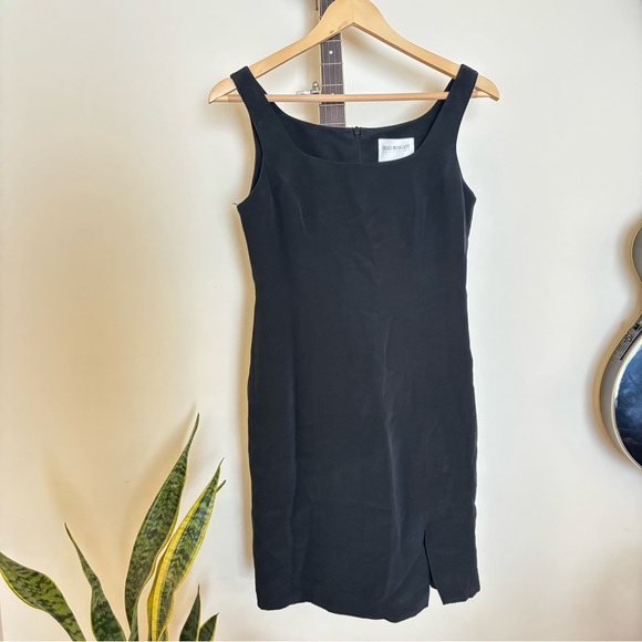 Hugo Buscati Dresses & Skirts - Vintage 100% silk Black Mini Dress
